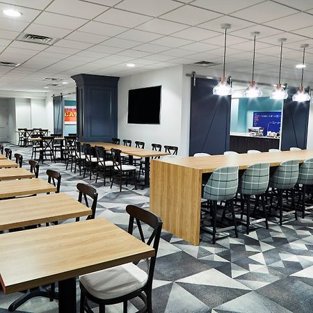 纳什维尔市中心会议中心智选假日酒店 外观 照片